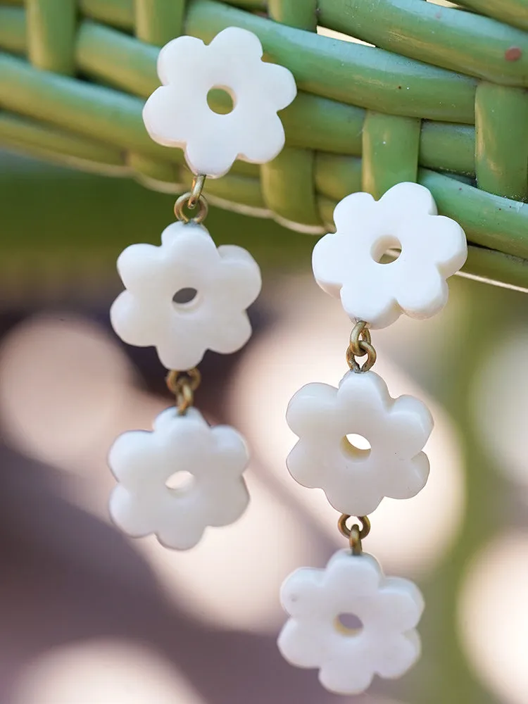 Daisy Drop Earrings - White