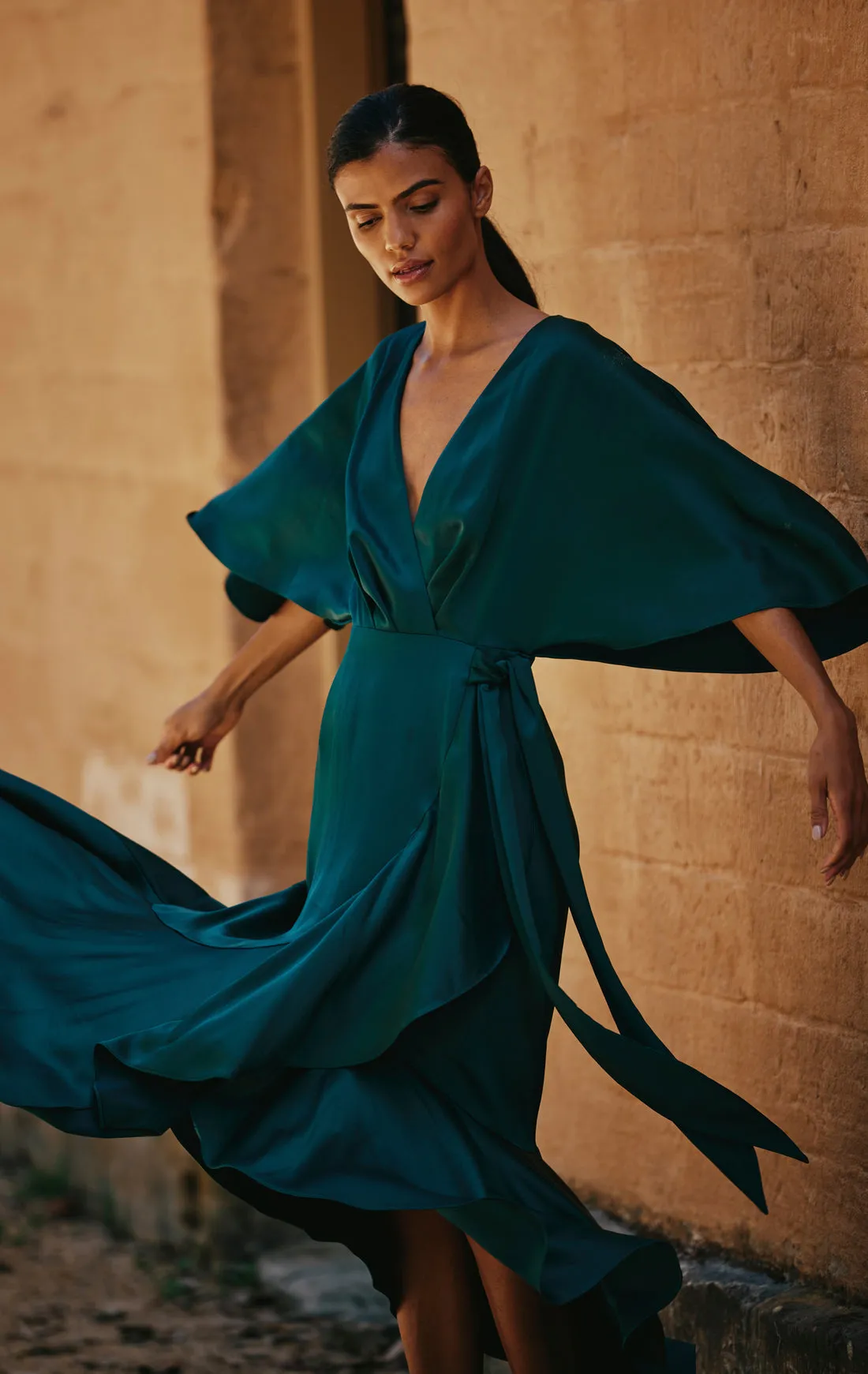 Seeker Cape Midi