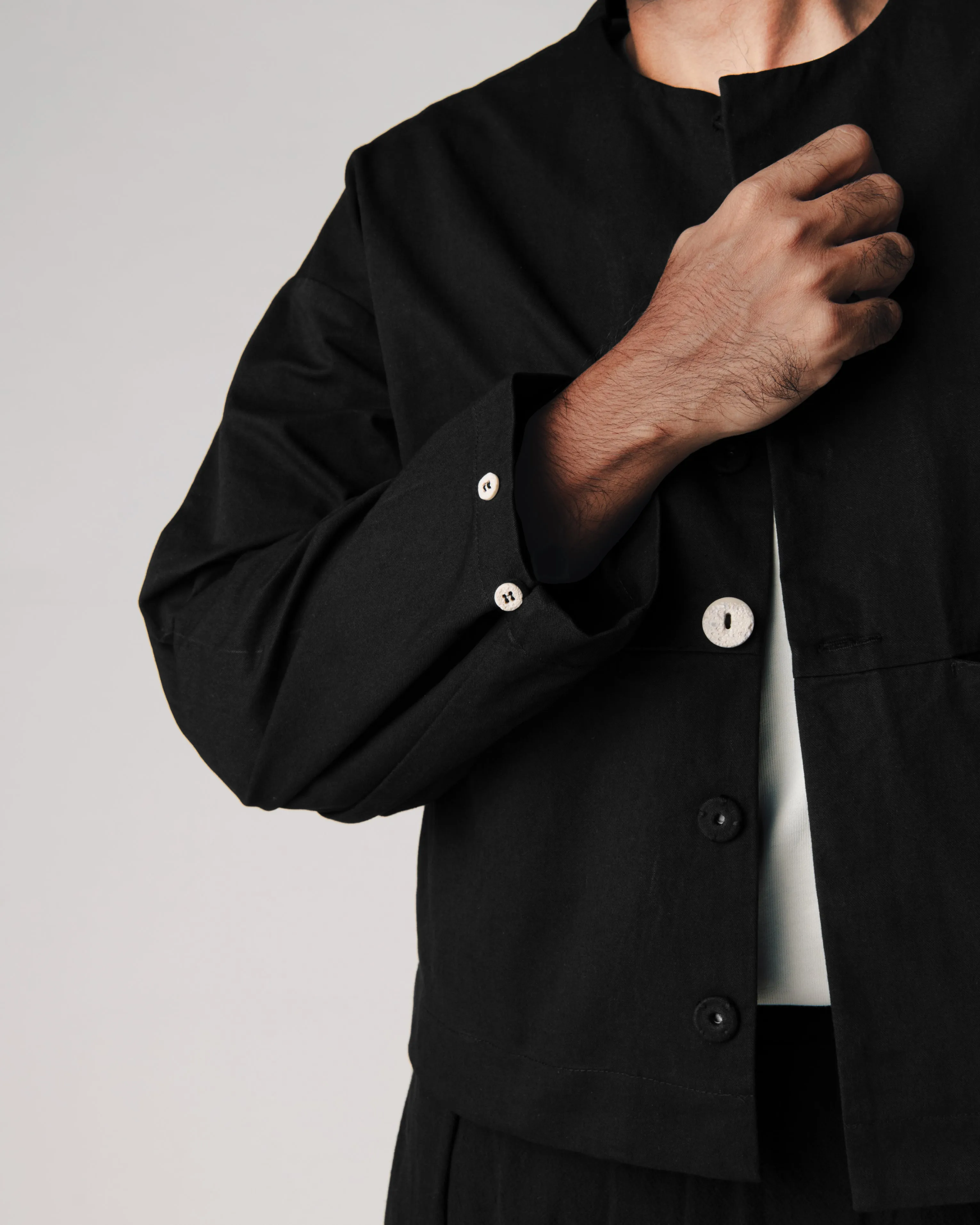 Unisex: The Cropped Jacket (Black)