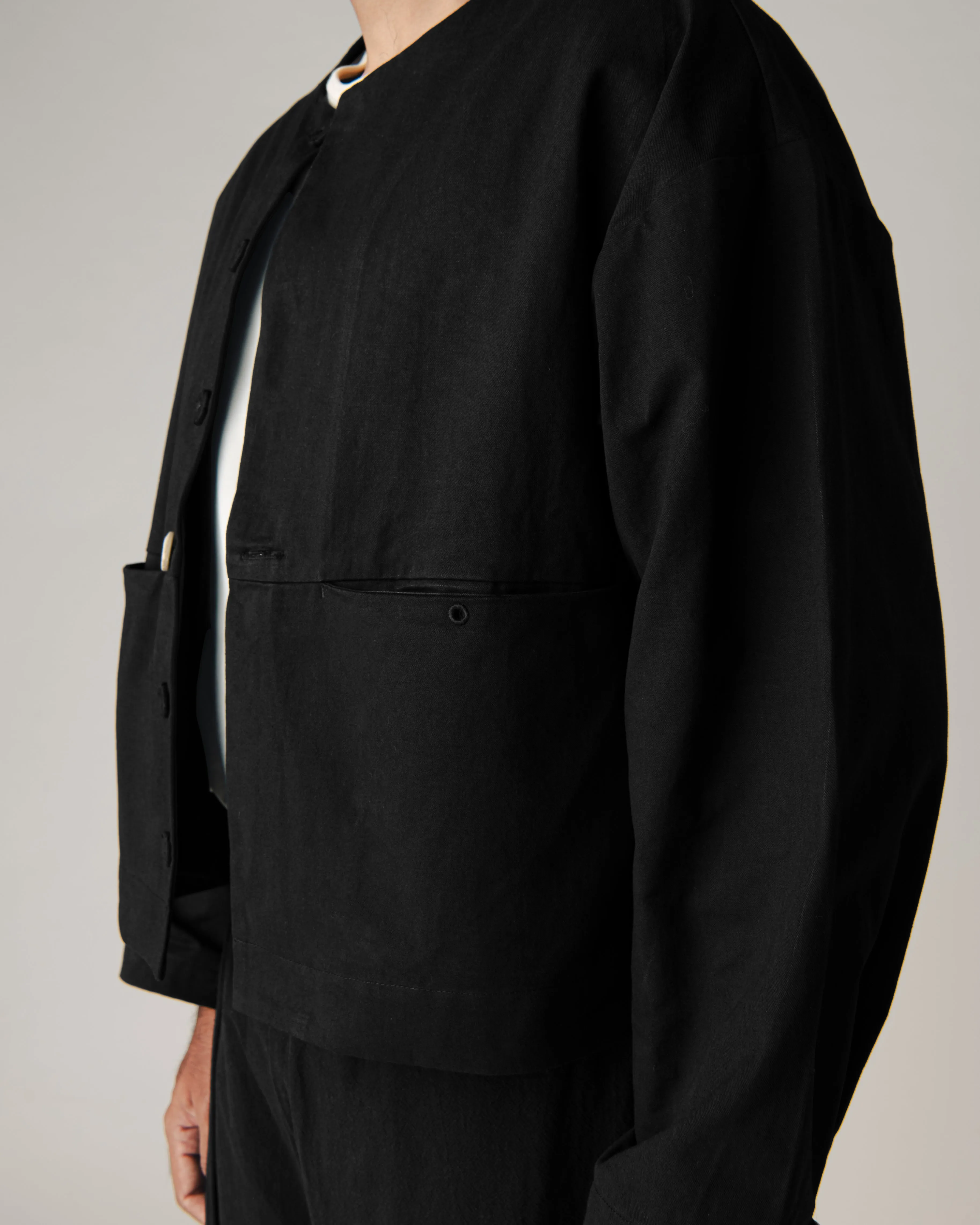Unisex: The Cropped Jacket (Black)