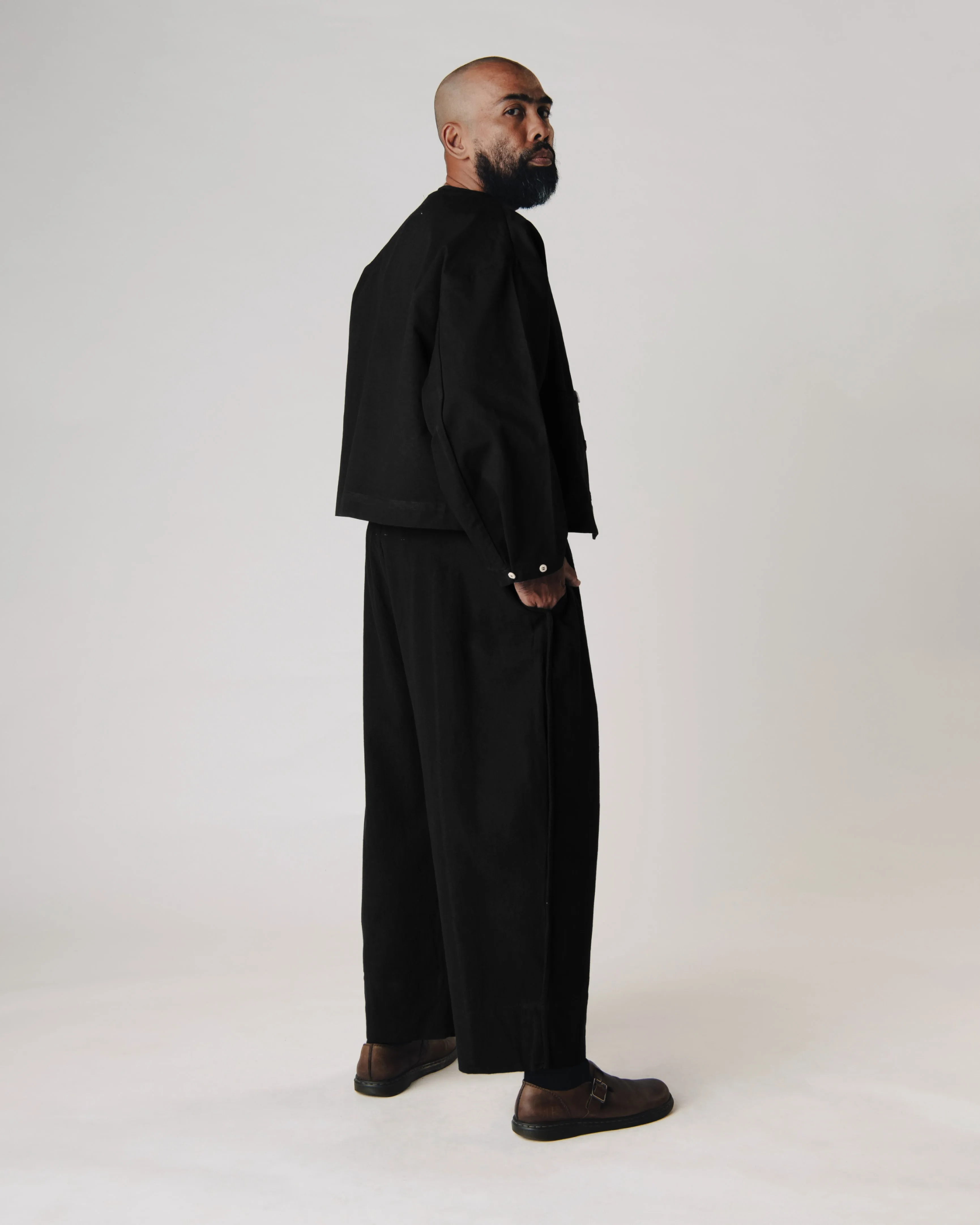 Unisex: The Cropped Jacket (Black)
