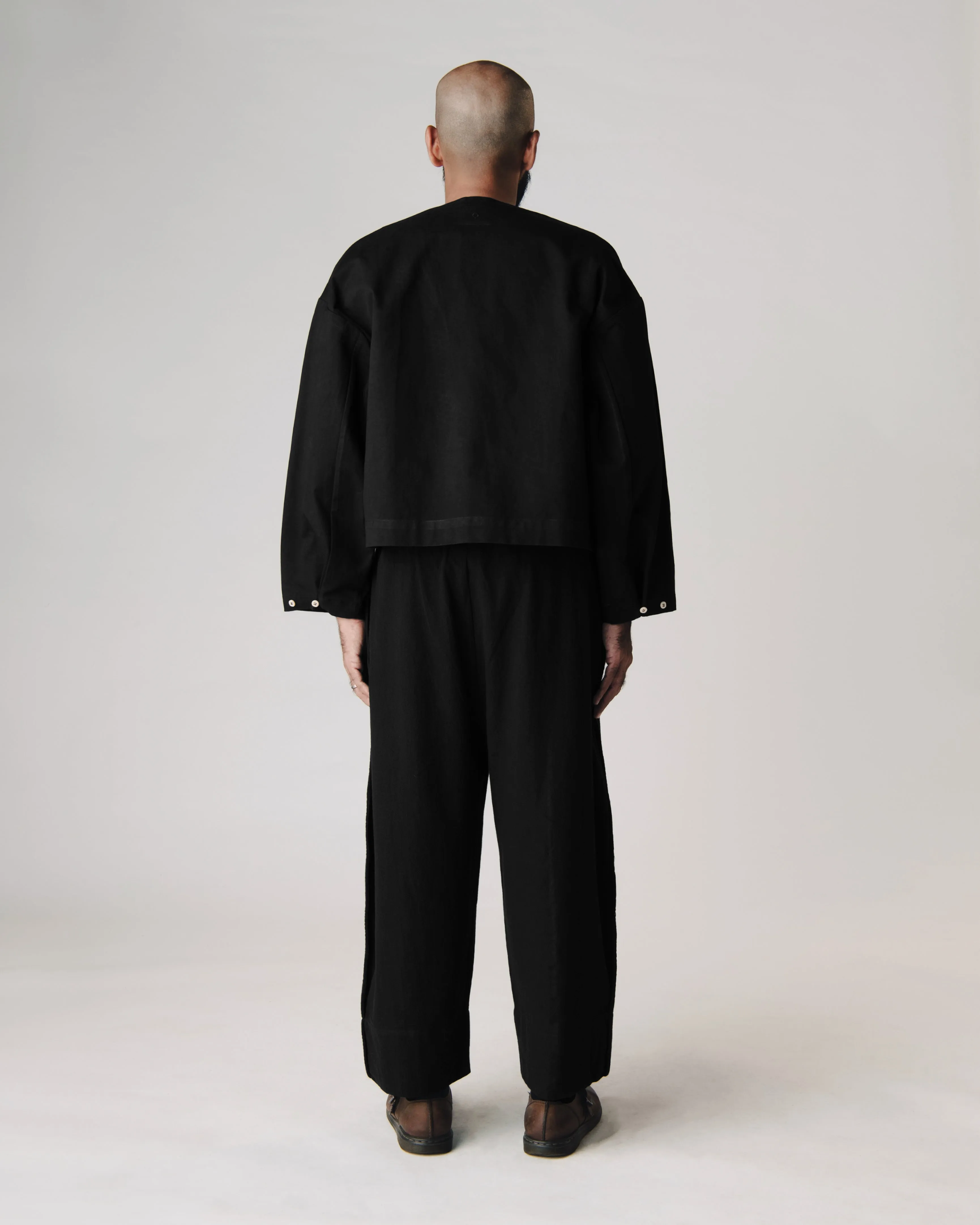 Unisex: The Cropped Jacket (Black)