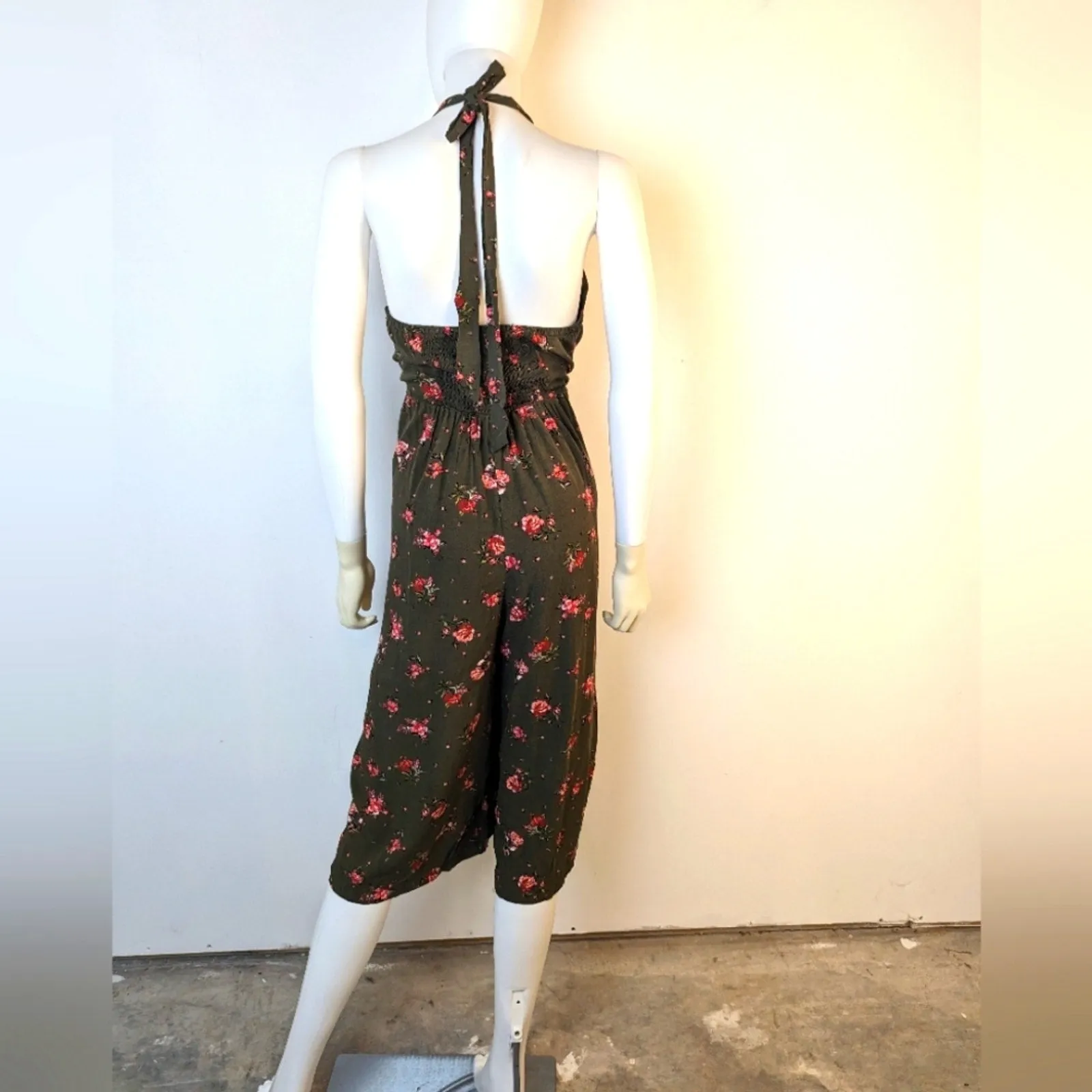 Xhilaration Floral Halter Romper / Medium